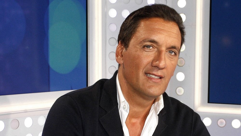 Dany Brillant se confie sur son processus de reconstruction psychologique dans sa maison d’un calme absolu à Ramatuelle, où sa famille l’a accompagné de très près.