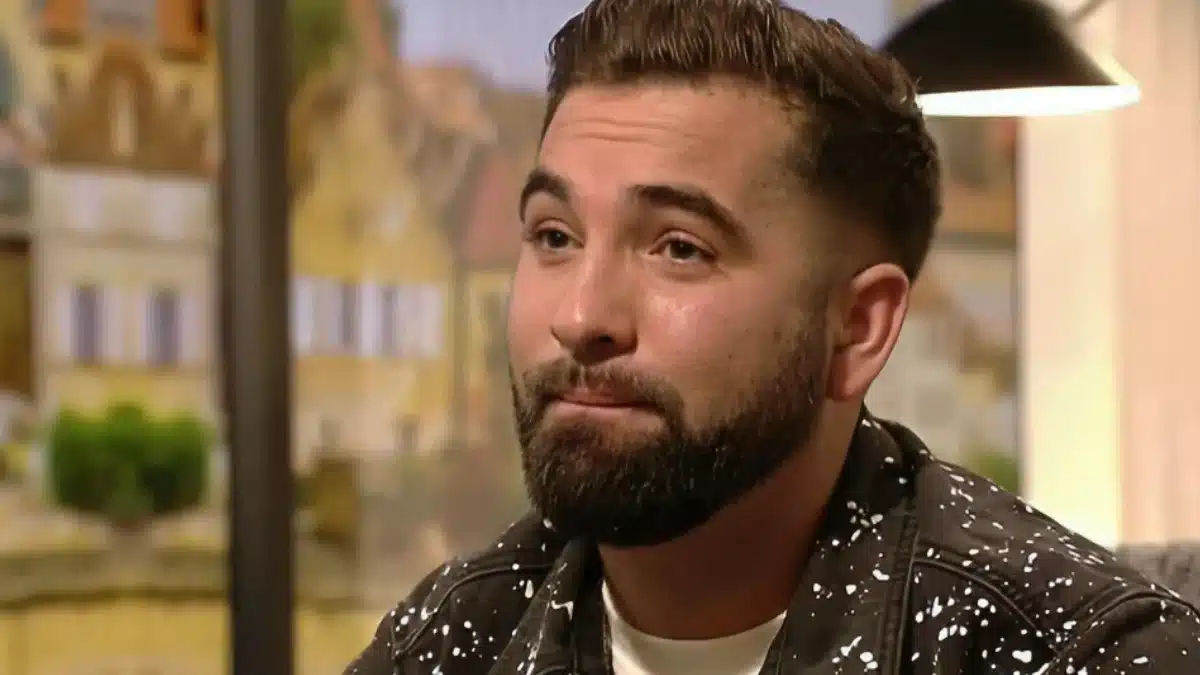 Kendji Girac traverse-t-il une période difficile ? Le chanteur évoque “un moment un peu compliqué”